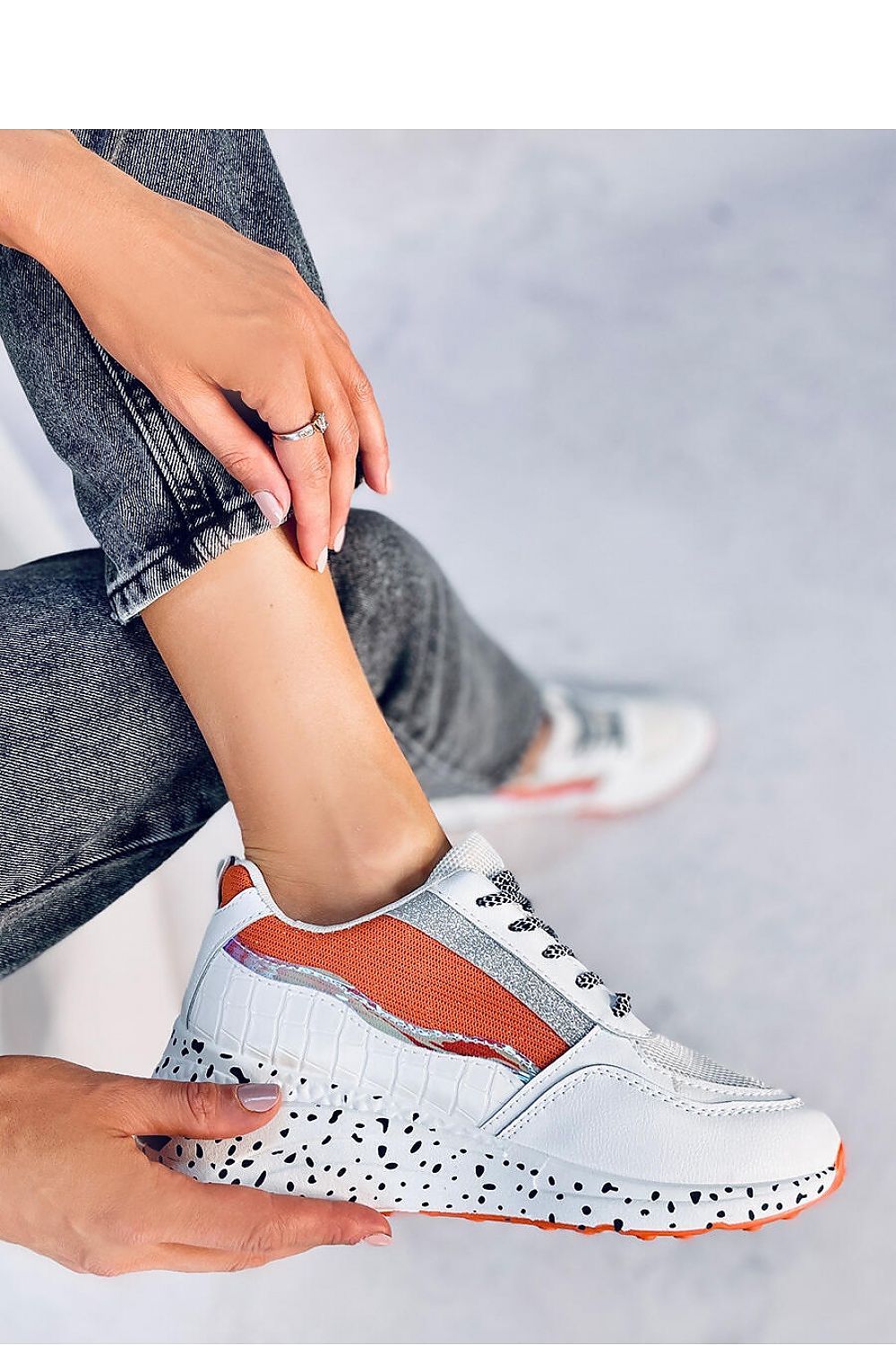   Buty sportowe damskie MILANO ORANGE - Inello 