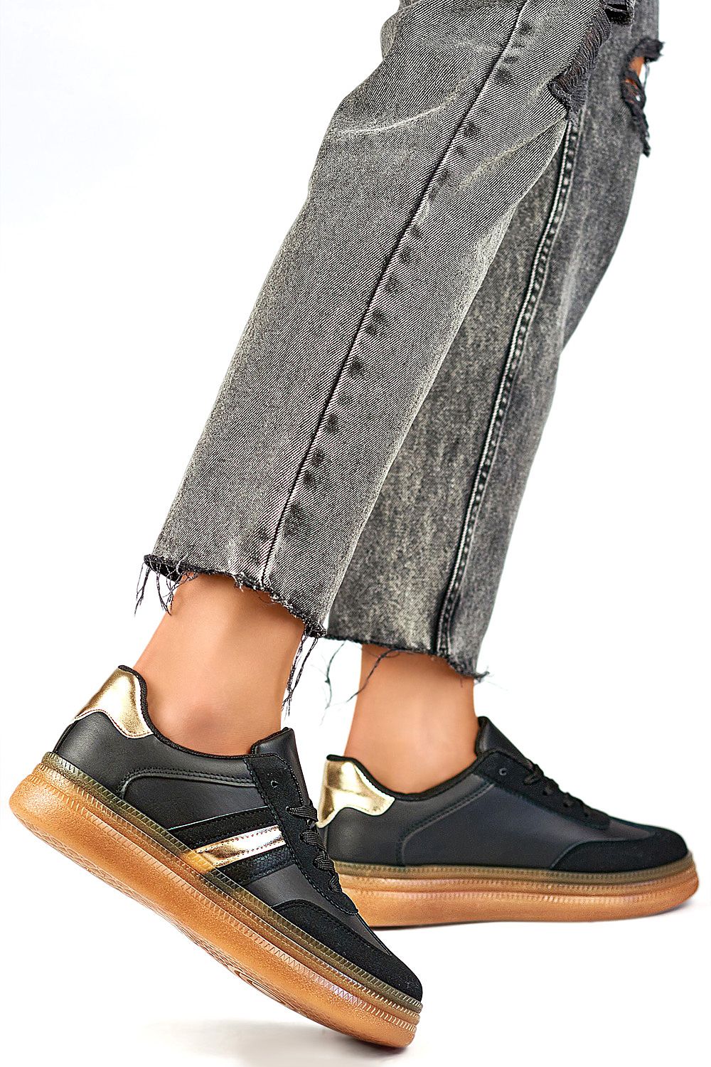   Buty Sportowe Model A185B Black/Beige - PRIMO 