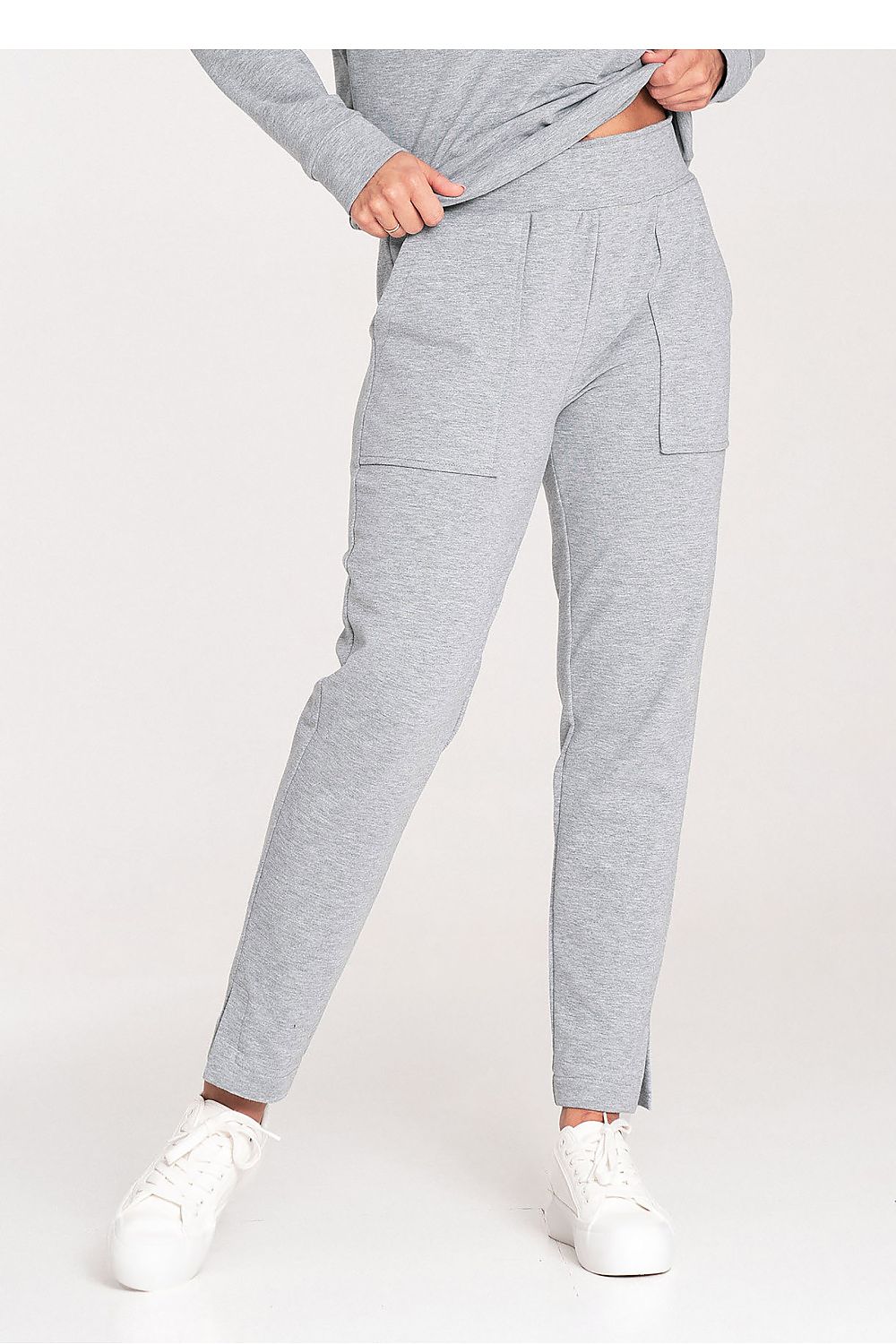 Spodnie Dresowe Model M1035 Grey - Figl 