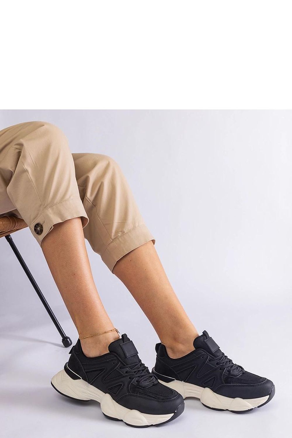   Czarne sportowe sneakersy damskie Imperio - Solea 