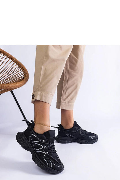   Czarne damskie sneakersy na masywnej podeszwie Colunga - Solea 