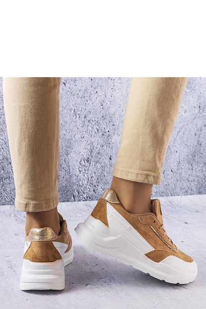   Beżowe sneakersy z eko-zamszu Dupuis - Solea 