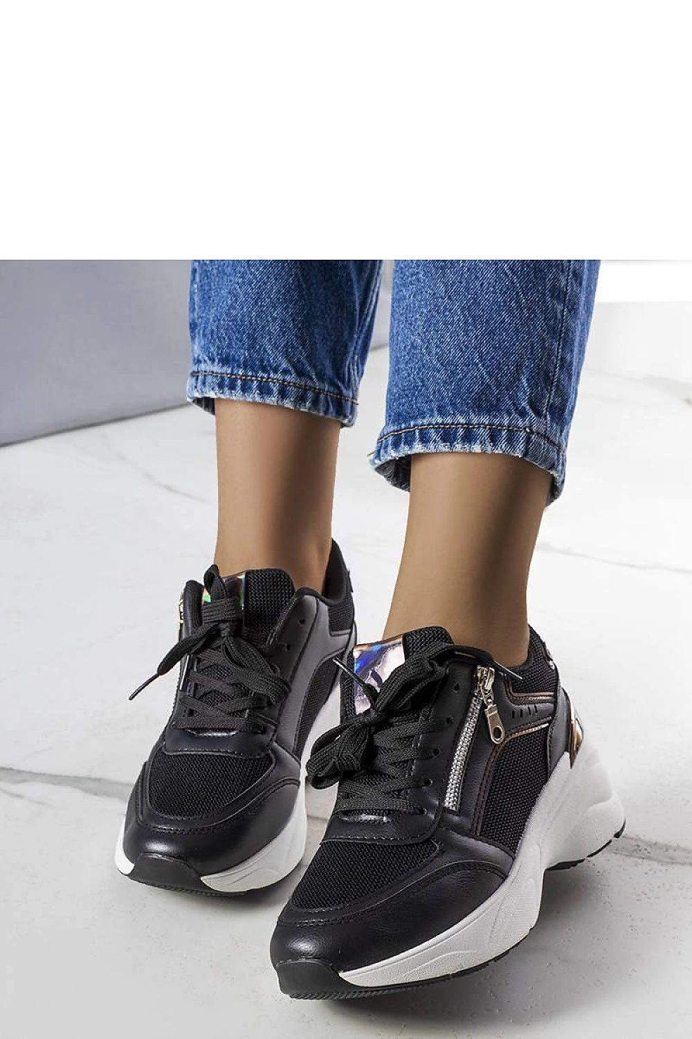   Czarne sneakersy na koturnie Stacey - Solea 