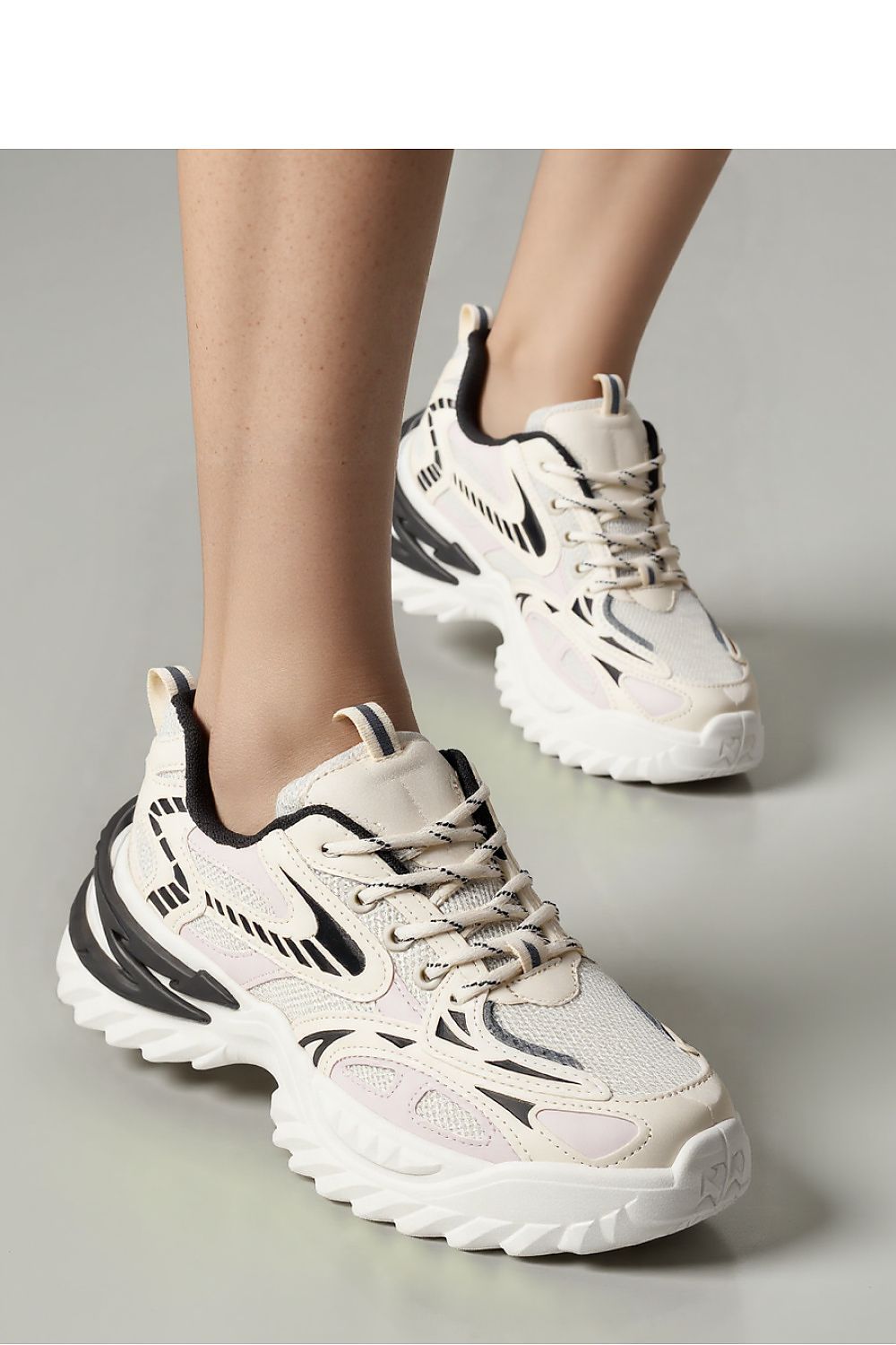   Damskie Sneakersy JAYDEN BEIGE - Inello 