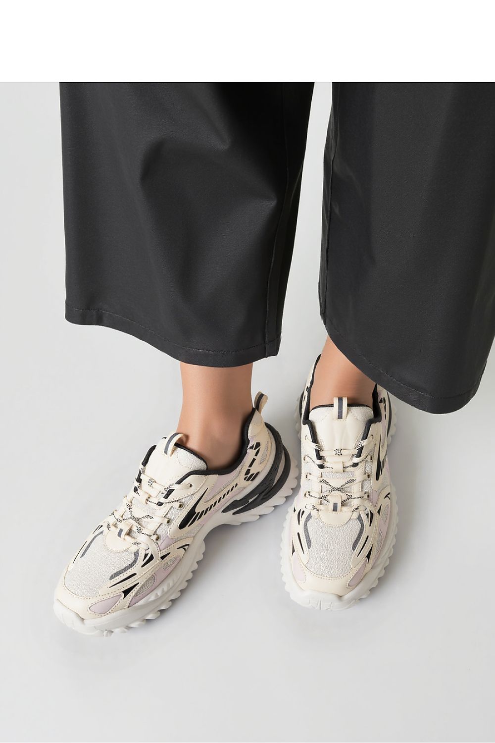   Damskie Sneakersy JAYDEN BEIGE - Inello 