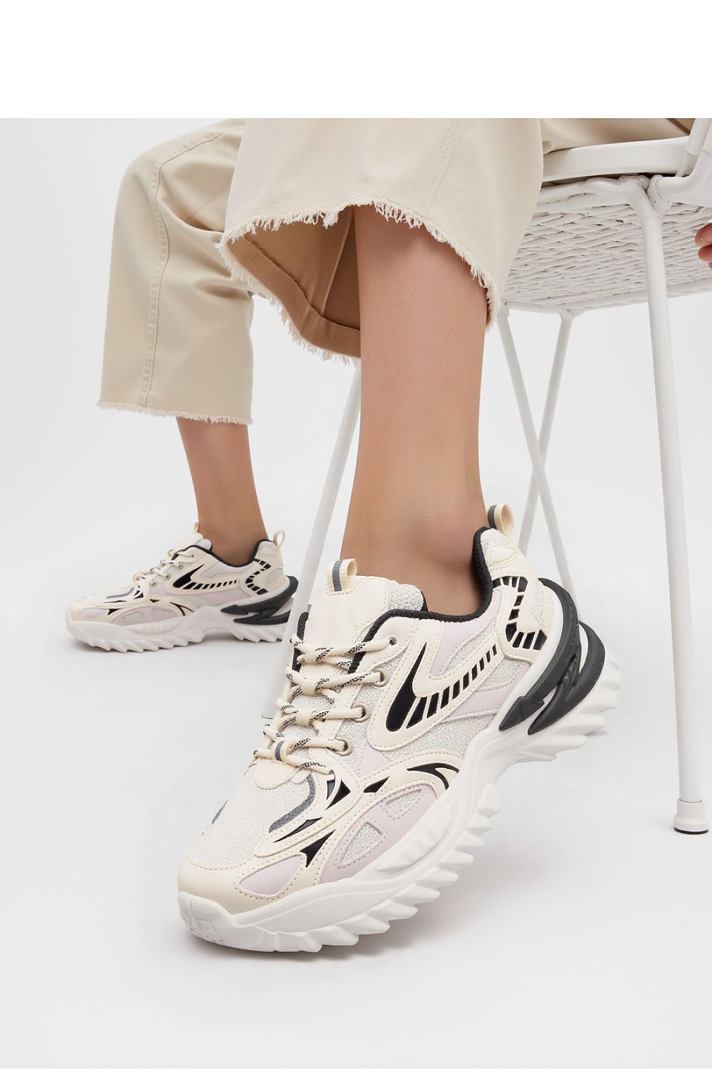   Damskie Sneakersy JAYDEN BEIGE - Inello 