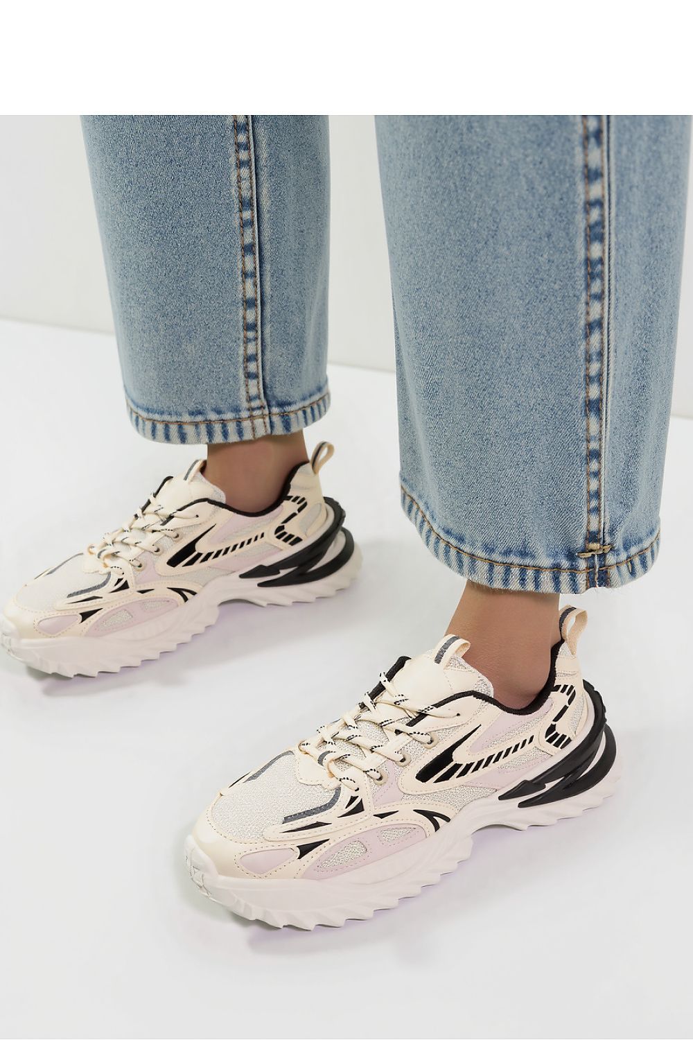   Damskie Sneakersy JAYDEN BEIGE - Inello 