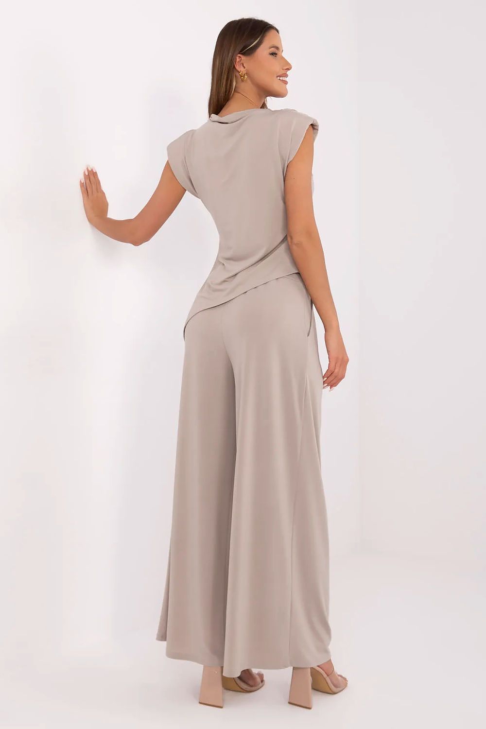  Spodnie Komplet Model DHJ-KMPL-20757.85 Dark Beige - Italy Moda 
