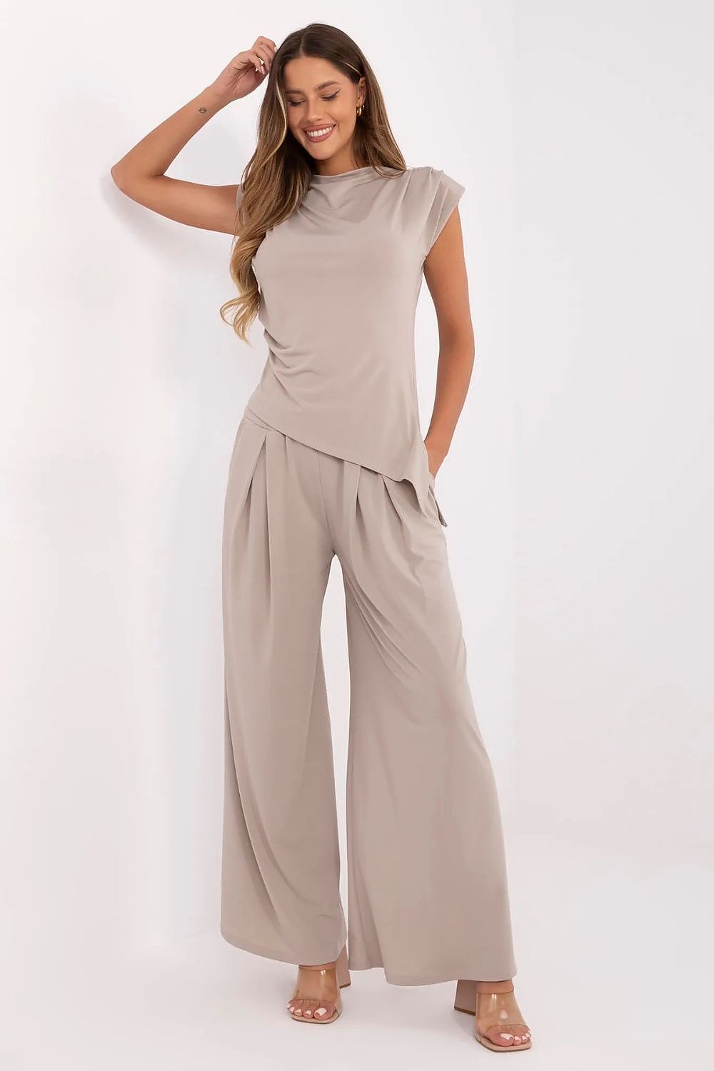  Spodnie Komplet Model DHJ-KMPL-20757.85 Dark Beige - Italy Moda 