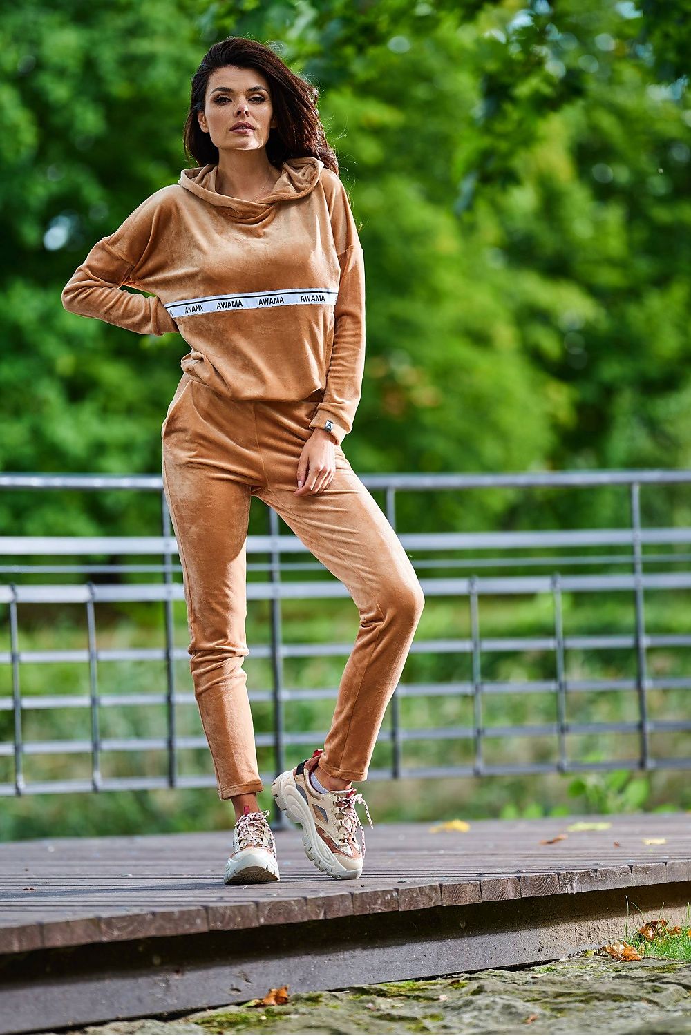   Bluza Damska Model A371 Beige Welur - awama 