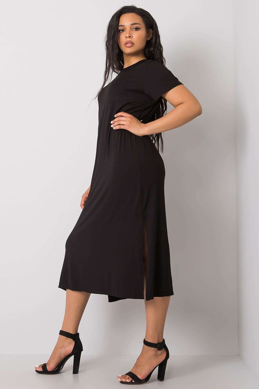   Sukienka Model RV-SK-6637.13X Black - BFG 