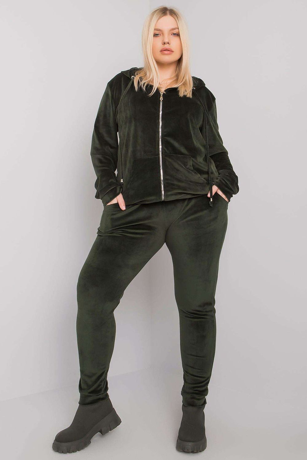   Komplet Model RV-KMPL-5961.18X Khaki - Relevance 