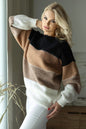   Sweter Damski Model 30084 Black - PeeKaBoo 