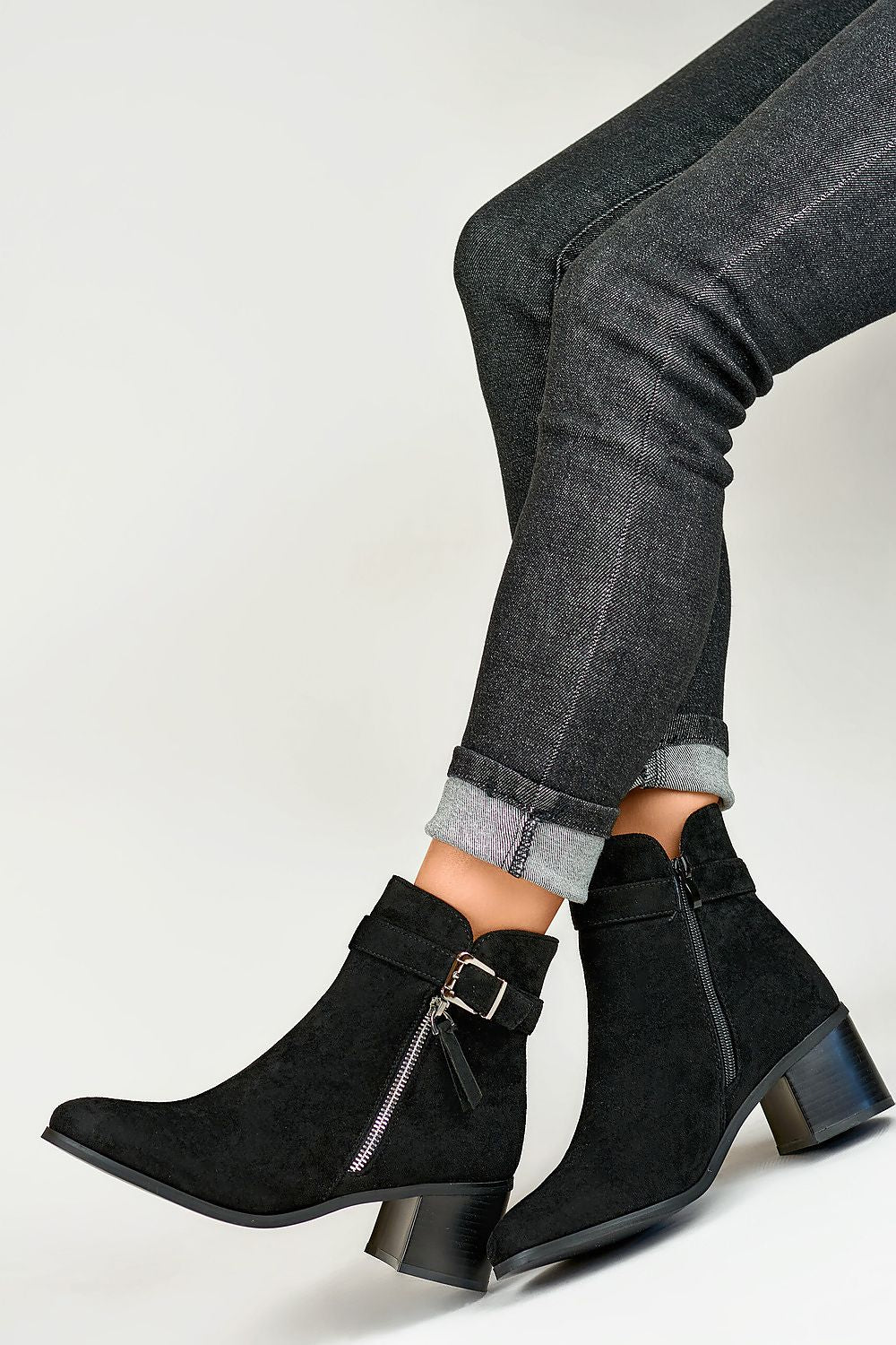   Botki Model 5733B Black - PRIMO 