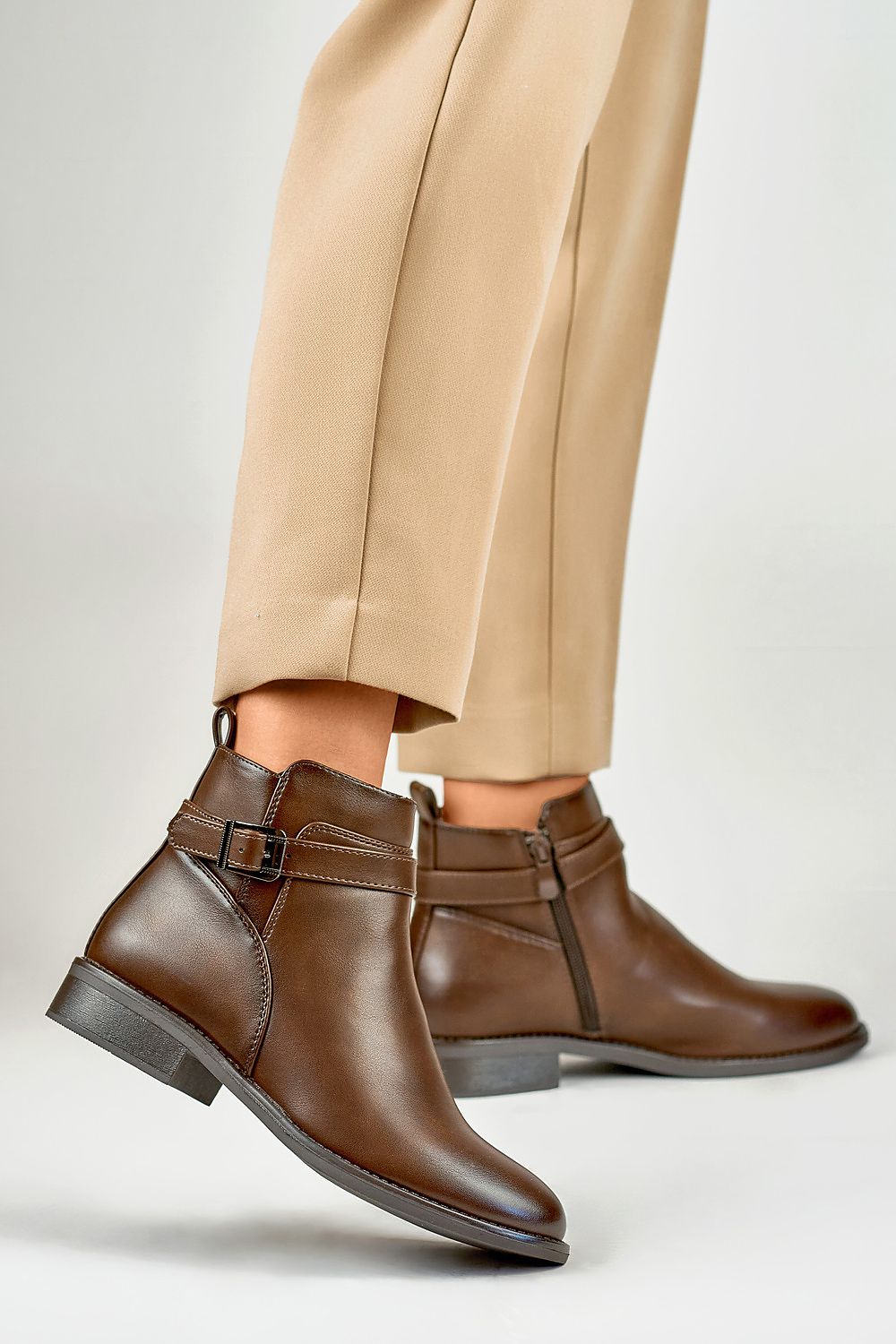   Botki Model CH2225BR Beige/Brown - PRIMO 